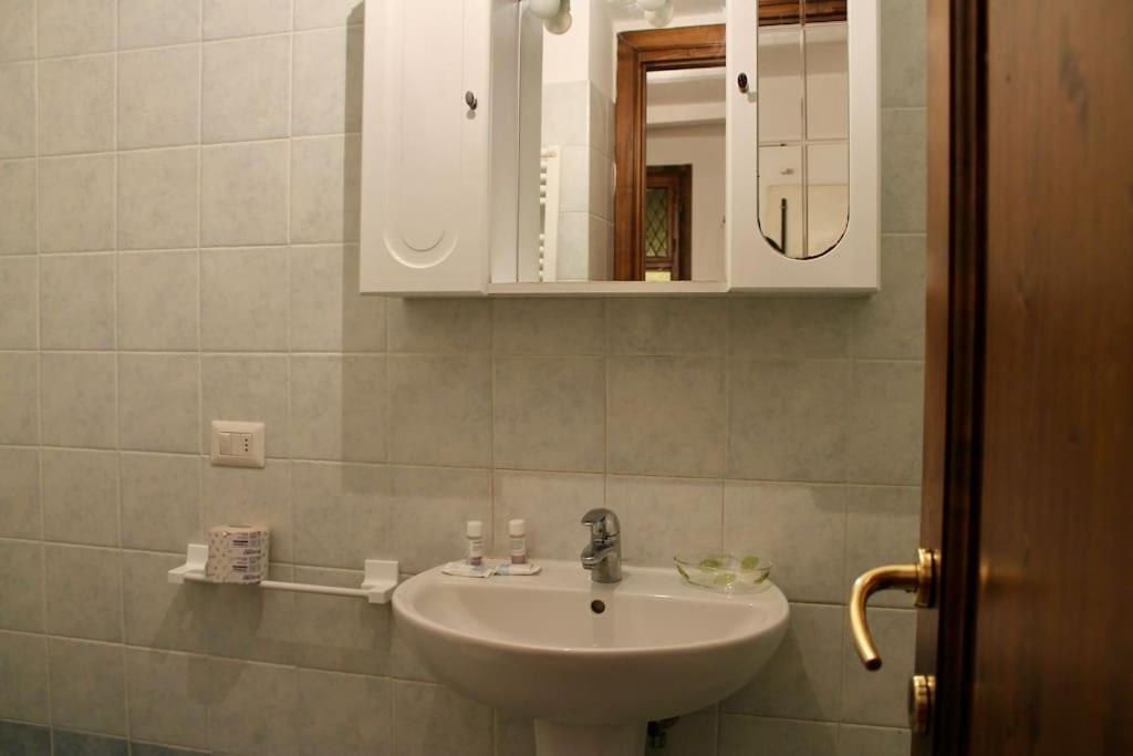 Cute Apartment Near Santa Croce フィレンツェ エクステリア 写真